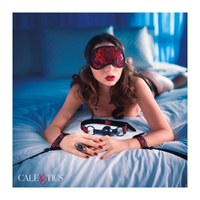 La Boutique del Piacere|Kit manette,benda e bavaglio68,85 €Fasce di fissaggio al letto per giochi erotici. La Boutique del Piacere|Kit manette,benda e bavaglio68,85 €Fasce di fissaggio al letto per giochi erotici.