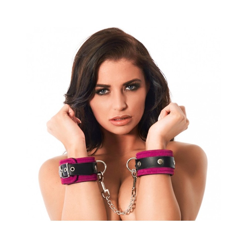 La Boutique del Piacere|Polsini rosa con ganci a moschettone47,54 €Manette e polsini per bondage La Boutique del Piacere|Polsini rosa con ganci a moschettone47,54 €Manette e polsini per bondage