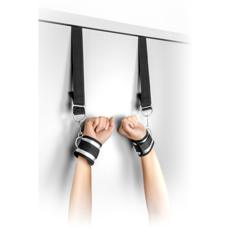 La Boutique del Piacere|Manette con gancio per sospensione alla porta26,23 €Corde, cinghie e nastri per bondage La Boutique del Piacere|Manette con gancio per sospensione alla porta26,23 €Corde, cinghie e nastri per bondage