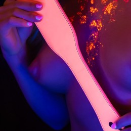 Paddle fluorescente per BDSM