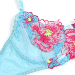 La Boutique del Piacere|SET REGGISENO E GIARRETTIERA RICAMATI A FIORI ROSA44,00 €Completini intimi sexy